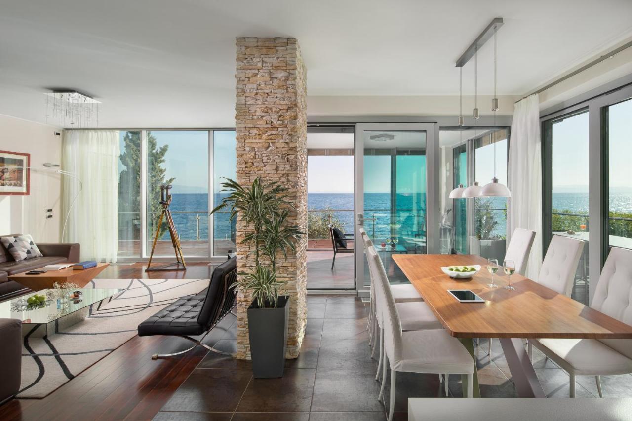 Villa Arentz Residence - Front Sea Apartments Opatija Exterior foto